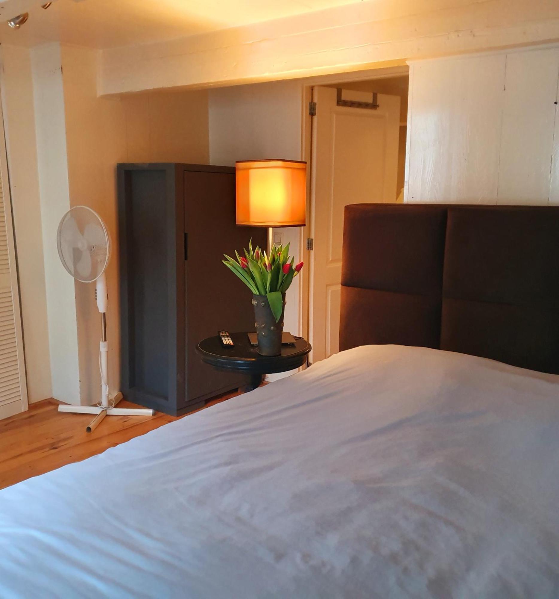 Bed & Bike De Rijp Bed & Breakfast Exterior photo